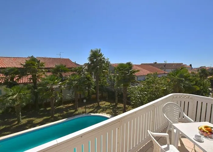 In With Balcony, Wifi 819-3 Apartman *