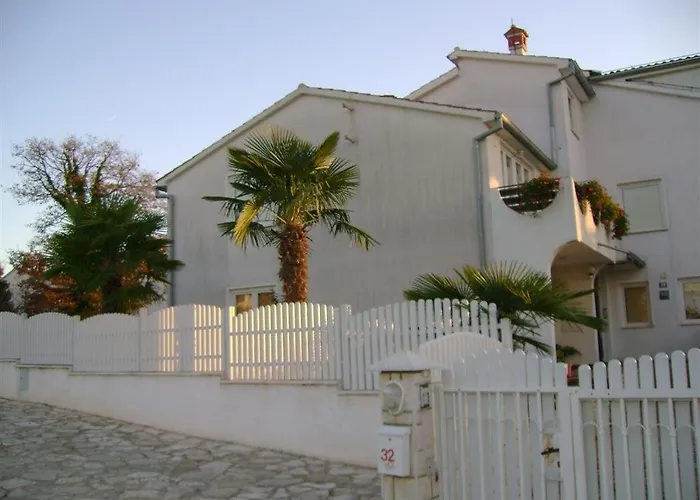 In With Balcony, Wifi 819-3 * Poreč